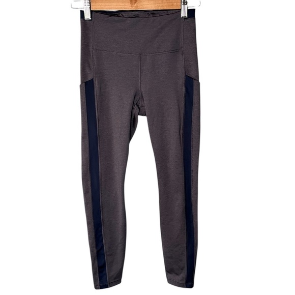 Athleta Ultimate Stash Pocket 7/8 Tight Legging - Picture 4 of 13